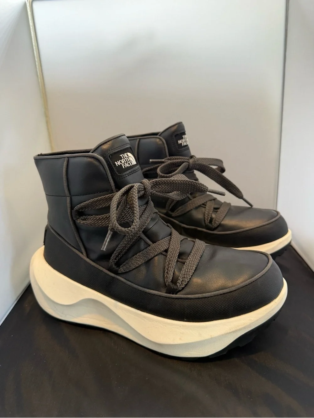 The North Face Women’s Halseigh ThermoBall™ Lace Waterproof Boots Size 10